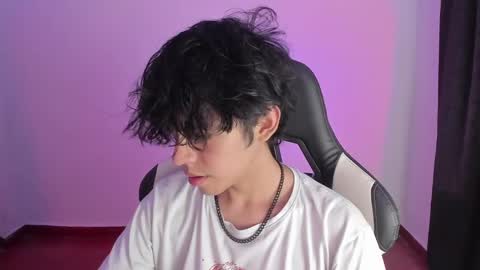 Snapshot of alan18n chatting on 12.28.24 alan18n online show from 12.28.24