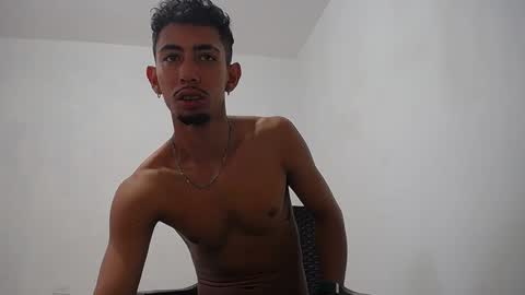 Snapshot of alan_gay chatting on 09.21.25 Alan online show from 09.21.25