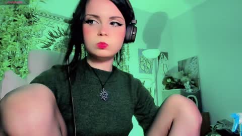 Snapshot of alaska_chan_ chatting on 02.07.25 alaska_chan_ online show from 02.07.25