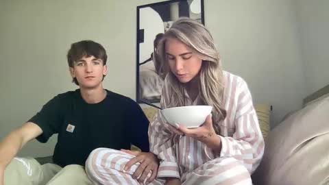 alaunaa online show from 09.19.25