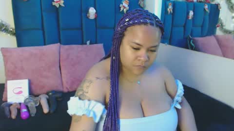 Snapshot of alba_sex10 chatting on 01.07.25 alba online show from 01.07.25