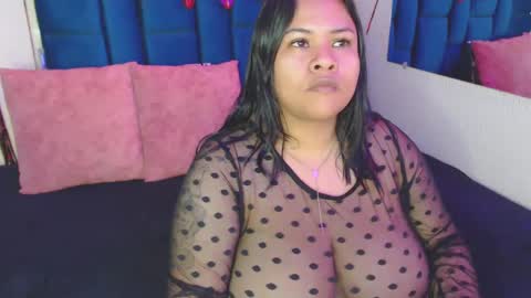 Snapshot of alba_sex10 chatting on 03.05.25 alba online show from 03.05.25