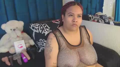 Snapshot of alba_sex10 chatting on 09.18.25 alba online show from 09.18.25
