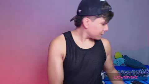 Snapshot of alejandro_vt chatting on 11.02.25 Alejandro G online show from 11.02.25