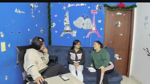 Snapshot of alejita_smithh chatting on 02.10.25 zoe and Kataleya online show from 02.10.25