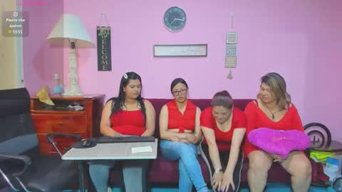 Snapshot of alejita_smithh chatting on 09.15.25 zoe and Kataleya online show from 09.15.25