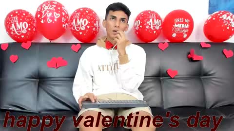 Snapshot of alejo_peverell chatting on 02.14.25 alejo peverell online show from 02.14.25