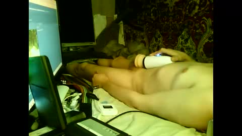 Snapshot of alekss4 chatting on 02.24.25 alekss4 online show from 02.24.25