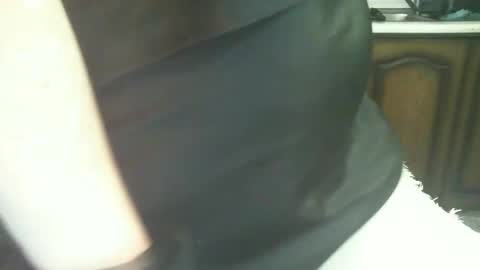 Snapshot of alenablack chatting on 12.28.24 Luly online show from 12.28.24