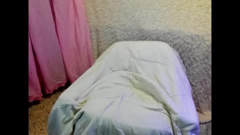 Snapshot of alenablack chatting on 09.09.25 Luly online show from 09.09.25