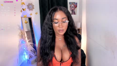 Snapshot of alessia_anderson07 chatting on 01.27.25 Yy  online show from 01.27.25
