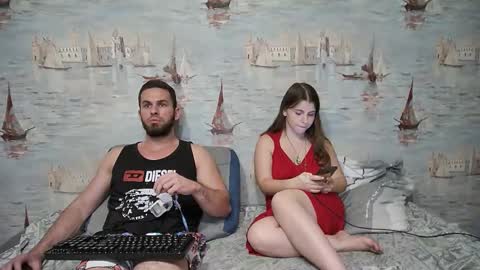 Alex and Sarah online show from 09.10.25