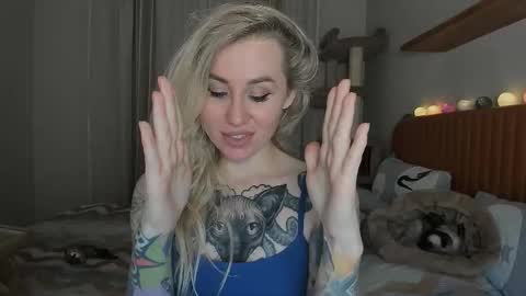 Snapshot of alexarush chatting on 10.19.25 alexarush online show from 10.19.25