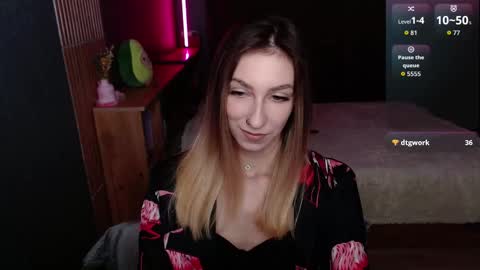 Snapshot of alexis_winx chatting on 10.26.25 Alexis online show from 10.26.25