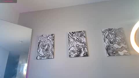 Snapshot of alexisjordanxx chatting on 12.30.24 Alexis Jordan online show from 12.30.24