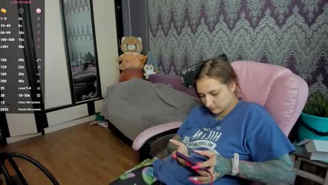 Snapshot of alexracc00n chatting on 01.21.25 Alex online show from 01.21.25