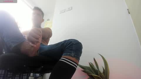 Alex A online show from 11.18.25