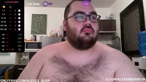 Snapshot of alexxxbear chatting on 10.27.25 alexxxbear online show from 10.27.25