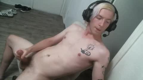 Snapshot of alexxxmic chatting on 11.03.25 Alexxxmic online show from 11.03.25