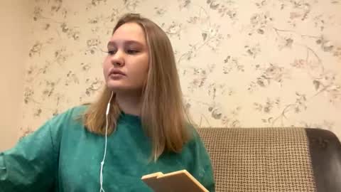 Kate online show from 10.18.25