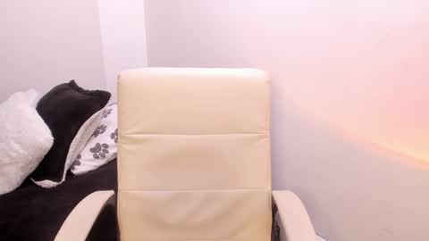 Snapshot of ali_itcadu chatting on 12.20.24 MALEJA online show from 12.20.24