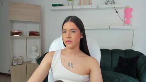 Snapshot of alice23jones chatting on 12.11.24 Alice online show from 12.11.24