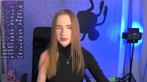 Snapshot of alice_cold chatting on 10.24.25 alice_cold online show from 10.24.25