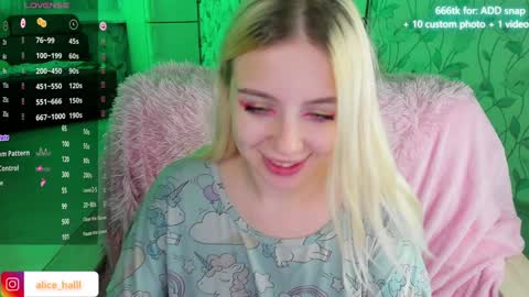 alice_halle online show from 12.15.24