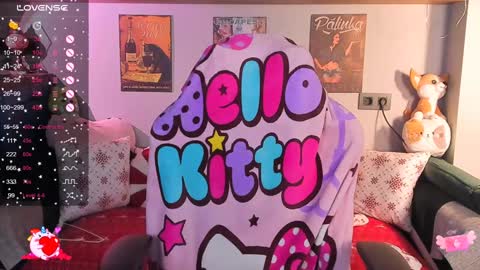 Snapshot of alice_langley chatting on 12.08.24 Alice 3 online show from 12.08.24