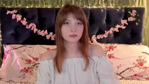 Snapshot of alice_langley chatting on 03.05.25 Alice 3 online show from 03.05.25