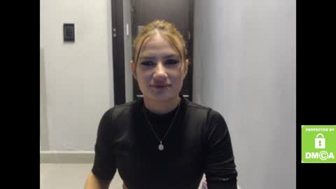 Snapshot of alice_trinity chatting on 01.15.25 Alice online show from 01.15.25