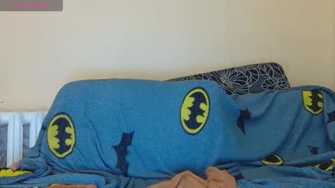 Snapshot of alicewoolfy chatting on 09.30.25 AliceWoolfy online show from 09.30.25