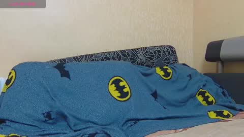 Snapshot of alicewoolfy chatting on 10.09.25 AliceWoolfy online show from 10.09.25