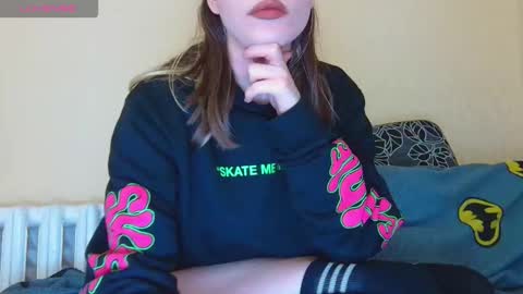 Snapshot of alicewoolfy chatting on 10.16.25 AliceWoolfy online show from 10.16.25