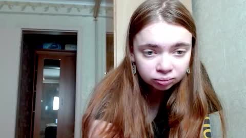 Snapshot of aliiice_stone chatting on 12.28.24 Alice online show from 12.28.24