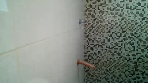 Snapshot of alinemariax chatting on 10.07.25 Aline online show from 10.07.25