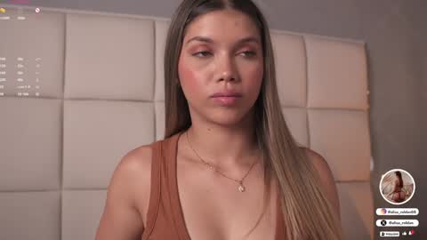 Snapshot of alisa_roldan chatting on 02.03.25 online show from 02.03.25