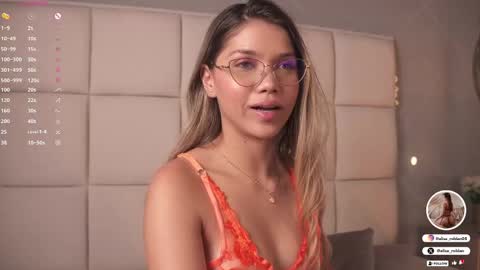 Snapshot of alisa_roldan chatting on 03.08.25 online show from 03.08.25