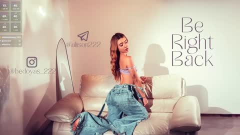 Snapshot of alison222_ chatting on 01.07.25 A L I S O N online show from 01.07.25