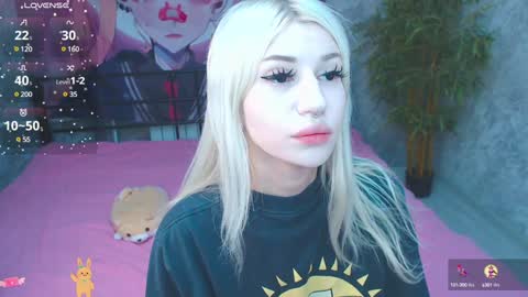 Snapshot of alison_moonlight chatting on 12.20.24 Alison online show from 12.20.24