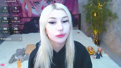 Snapshot of alison_moonlight chatting on 12.29.24 Alison online show from 12.29.24