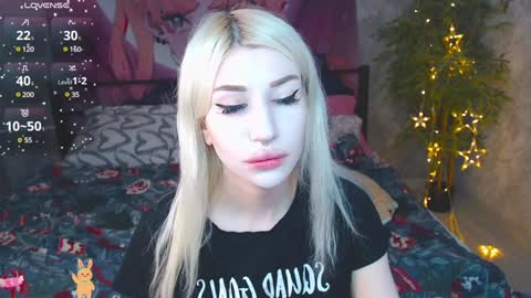 Snapshot of alison_moonlight chatting on 12.29.24 Alison online show from 12.29.24