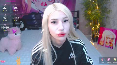 Snapshot of alison_moonlight chatting on 03.06.25 Alison online show from 03.06.25