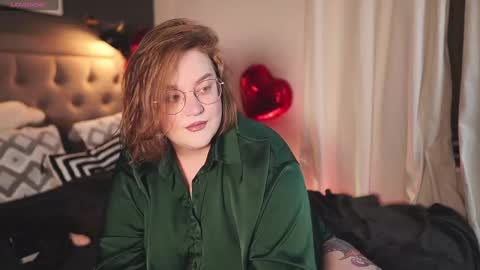 Snapshot of alissa_styles chatting on 02.16.25 Alissa online show from 02.16.25