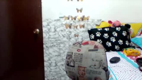 Snapshot of alisson_brand chatting on 10.22.25 alisson brand online show from 10.22.25