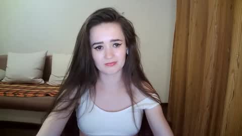 Snapshot of alkh_amare chatting on 01.16.25 Amare online show from 01.16.25