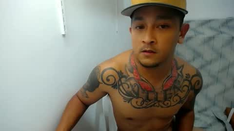 Snapshot of allen_69xx chatting on 10.13.25 allen online show from 10.13.25