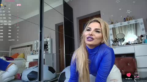 Snapshot of allesya23 chatting on 02.08.25 onlyfansallesya23 online show from 02.08.25