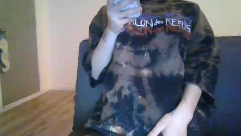 Snapshot of alliebearx chatting on 01.13.25 alliebearx online show from 01.13.25