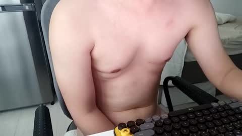 Snapshot of allisonmxxx chatting on 09.21.25 AllisonM online show from 09.21.25